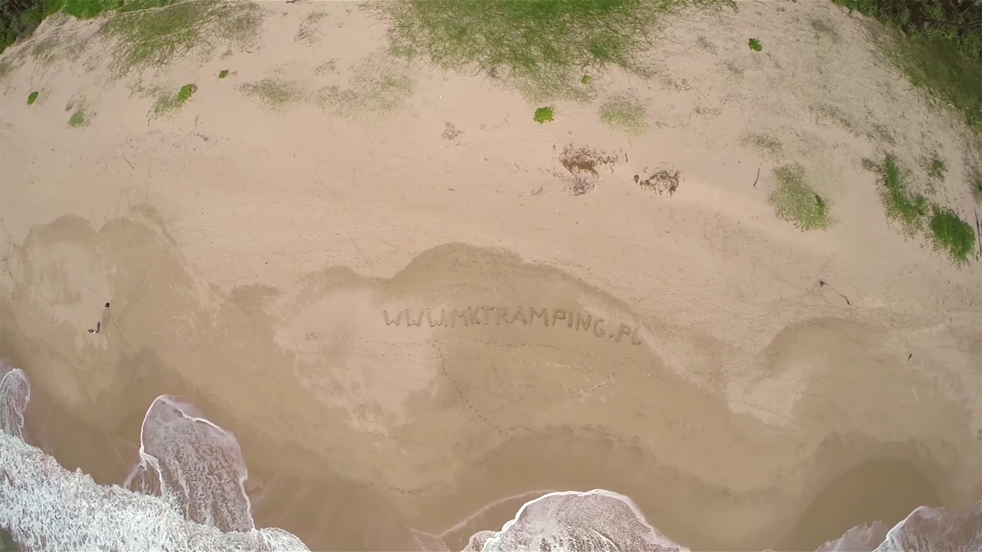 Film przedstawiający podróże z dronem